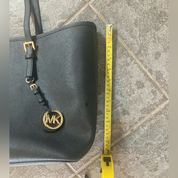 Michael Kors black large tote - Picture 3 of 9